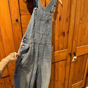 Womens medium wash blue overalls by Old Navy. Size 14 petite new with tags